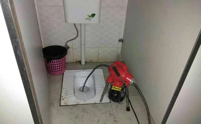 鄂伦春蹲便疏通