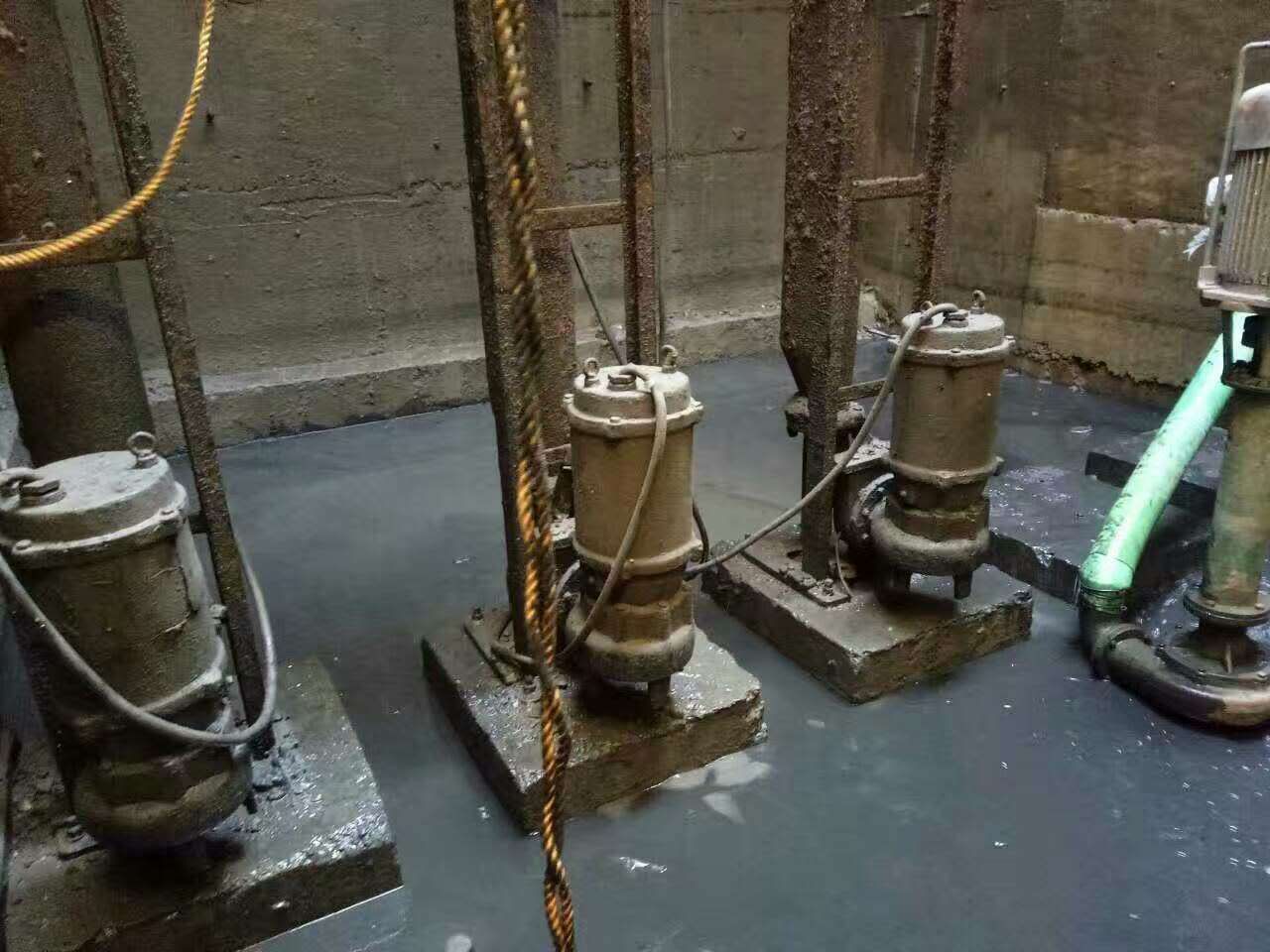 鄂伦春污水池清理